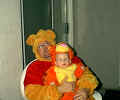 halloparty016.jpg (58558 bytes)