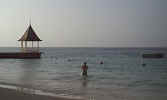 beach38.jpg (36572 bytes)